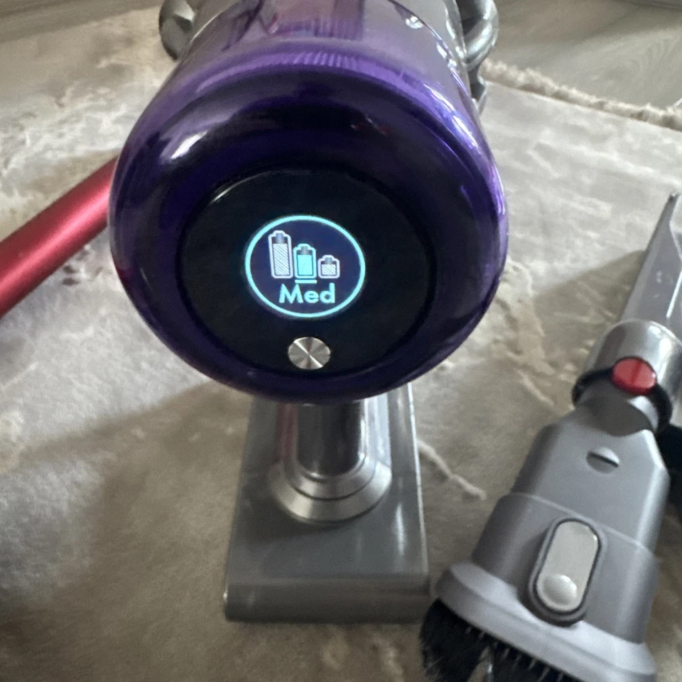 Dyson V11 Extra, photo 3 of 3