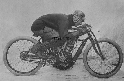 Reading-Standard 61ci V-twin 1909 works racer Paul Derkum boardtrack press photo