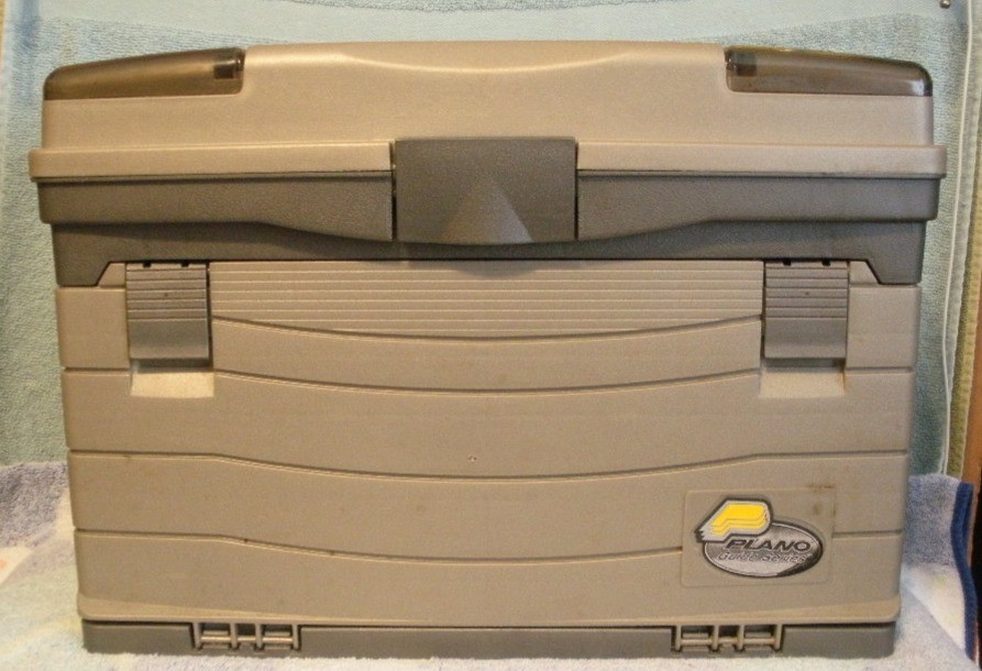 Plano  Guide Series Tackle Box 4 Drawer & Dividers With Hand