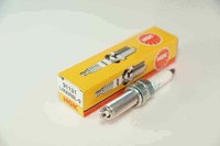 125 Forza PCX 21/25 -350 ADV - 750 Forza 21/22 ZÜNdkerze NGK / LMAR8L-9