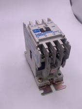 Cutler Hammer D15CR22AB Machine ToolRelay 2N.O. 2N.C. 110V/50Hz 120V/60Hz 4 Pole