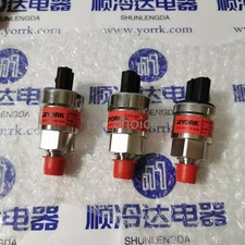 1PC New 025-29139-004 York Air Conditioner Pressure Transducer Free Ship