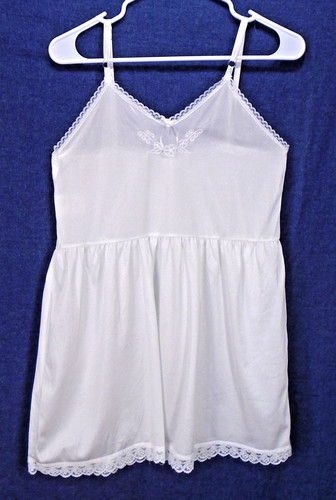 Vintage Girl Connection White Nylon Full Slip Size 12