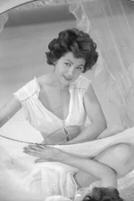 Vintage UNIDENTIFIED MODEL Original B&W 35mm Film Negative