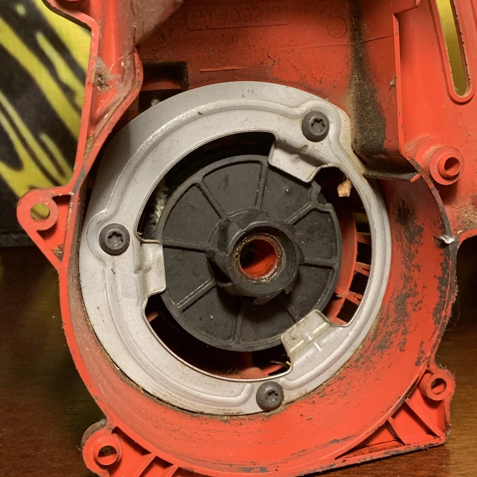 HOMELITE UT 20721 25cc String Trimmer Recoil Pull Starter Works Good - Image 3 of 4