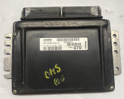 2004 VOLVO S40 OEM ENGINE COMPUTER BOX S110921021C