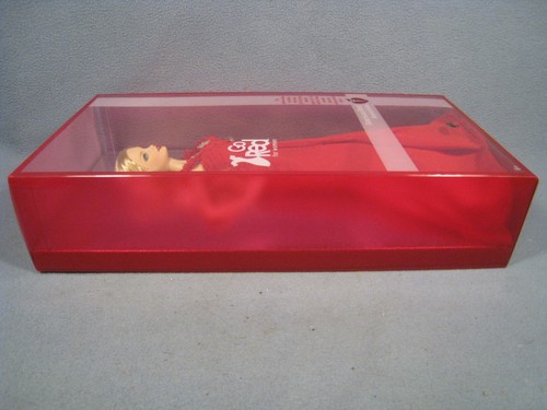 Barbie 2007 Go Red for Women American Heart Association Pink Label K7957 - Picture 6 of 14