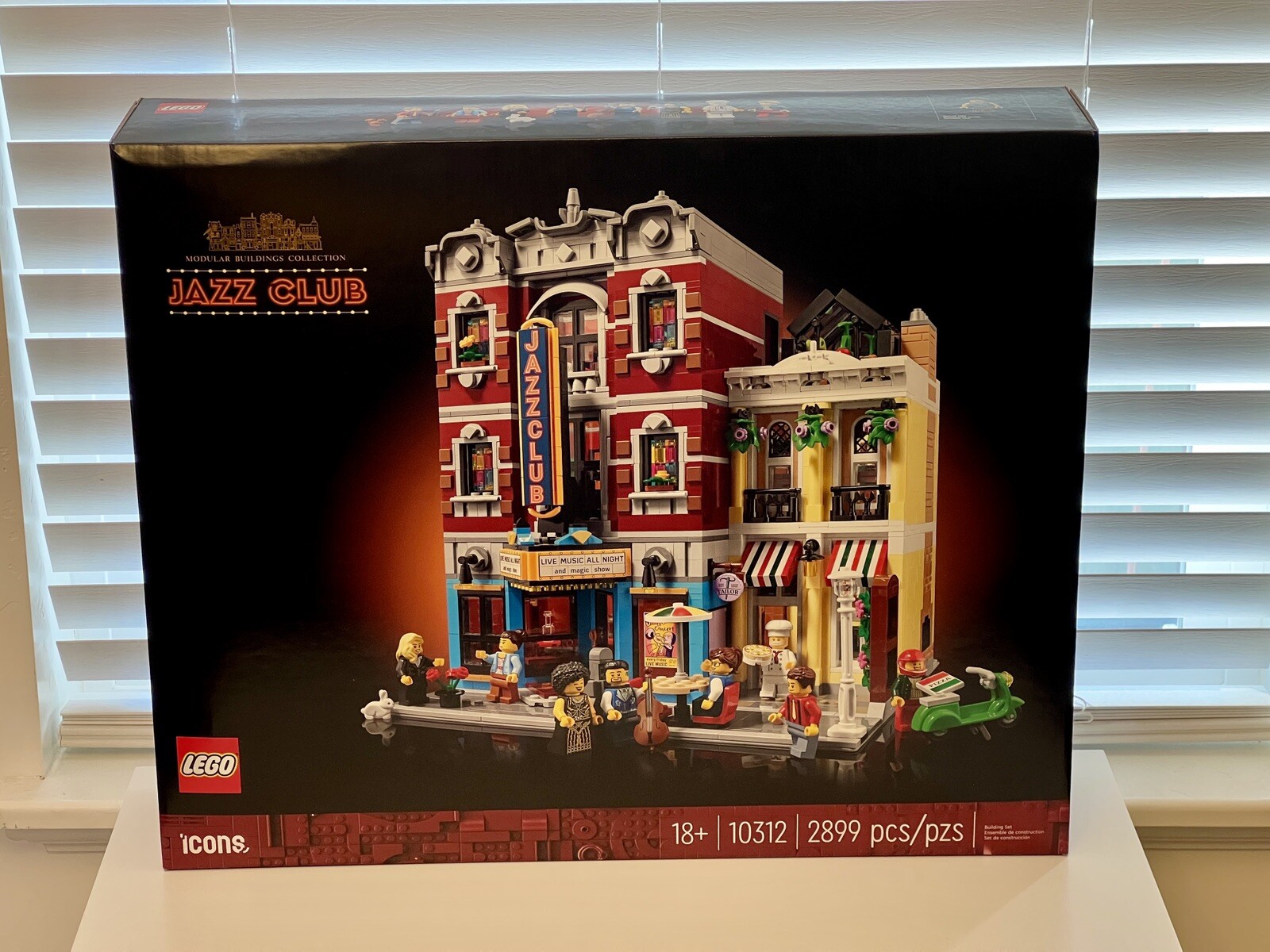 LEGO Icons Jazz Club 10312 Modular Building Set New Sealed Collectible for Adults