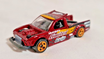 2022 Hot Wheels Limited Grip in 1/64 # HKG56 Rod Squad Race Truck Pickup | Rot