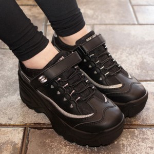 black heel tennis shoes