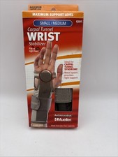 Mueller Reversible Wrist Stabilizer Medium