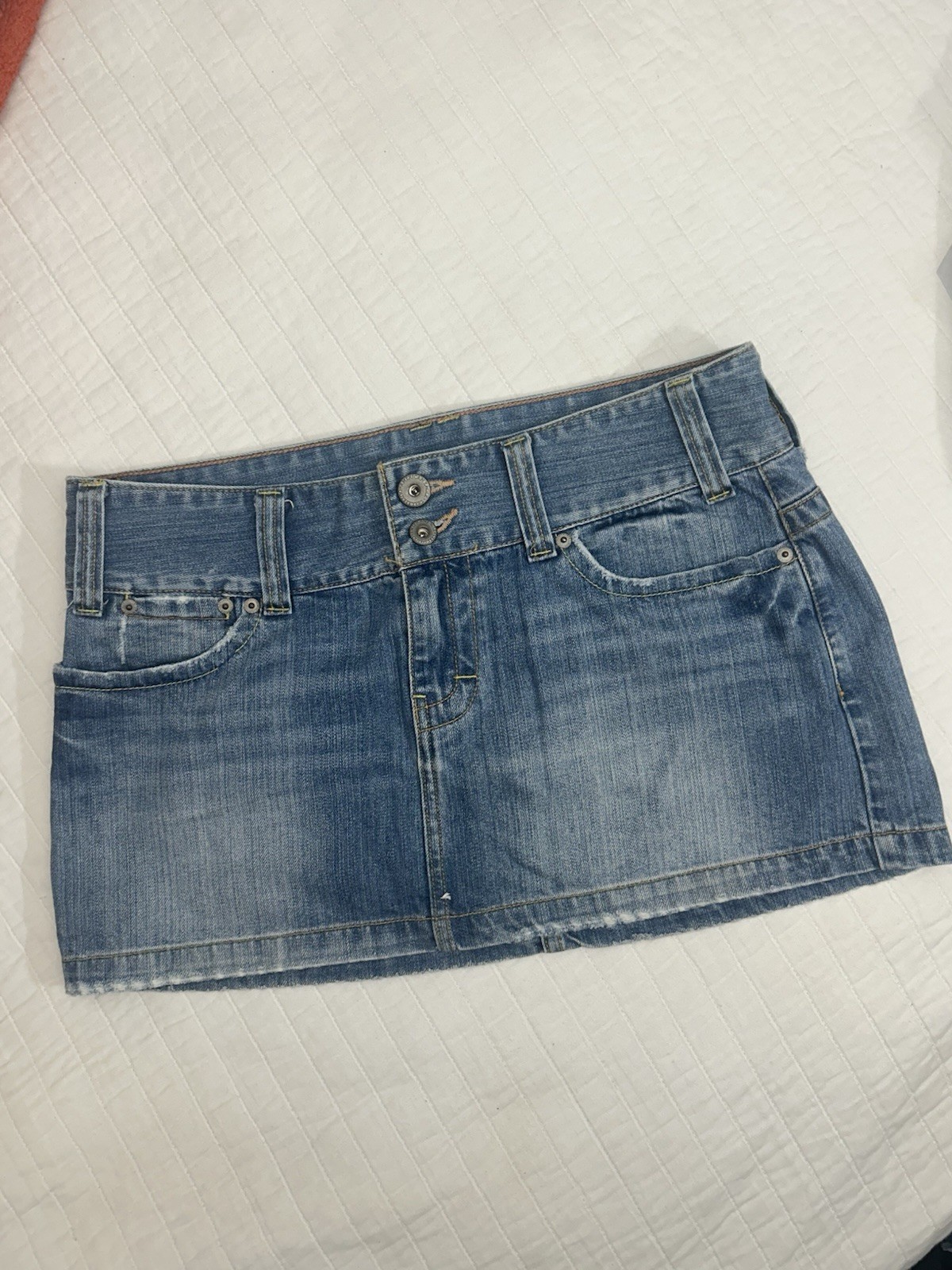American Eagle Womens Blue Denim Distressed Mini Skirt Pockets Size 10 Y2K
