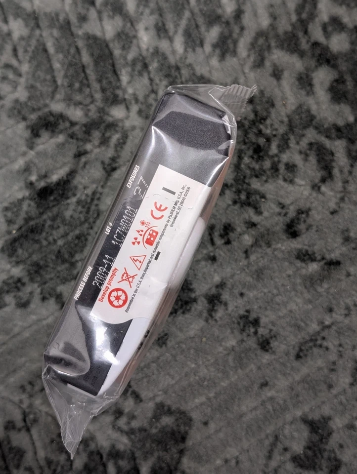 Fujifilm 27 Exp QuickSnap Flash Camera NEW! Pink Breast Cancer Logo Exp 2009/11 - Image 4 of 4