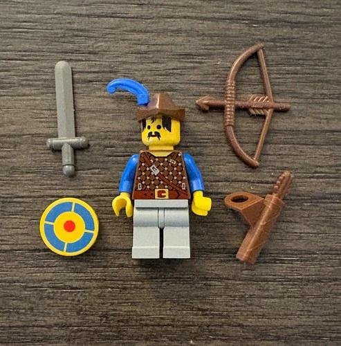 New ListingLEGO castle minifigure. vintage rare Robinhood, archer target, Dark forestmen