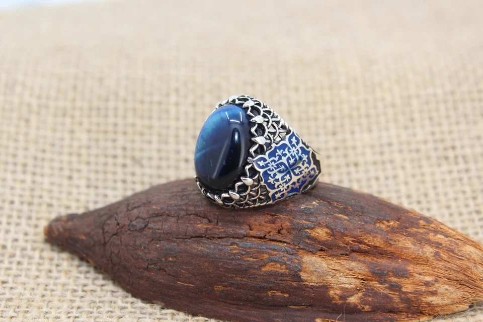Мужское кольцо из чистого серебра 925 пробы с голубым тигровым глазом - Изображение 3 из 4