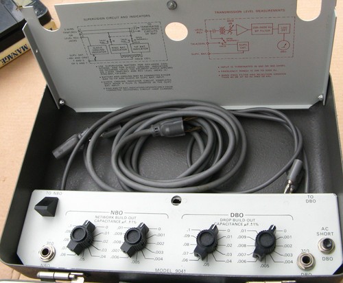 Wiltron 9041 Transmission Level & Return Loss Measuring Test Set Meter w/ Banana - Picture 6 of 7