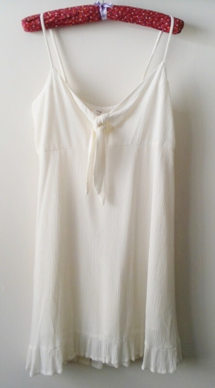Cotton On   white sundress  LINED  Size M   EXC COND
