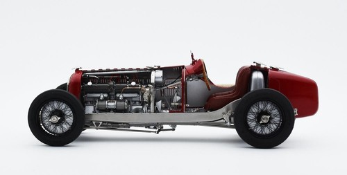 CMC 1/18 Alfa-Romeo P3, cut-off model, including showcase LAST ONE! M-257 - Picture 4 of 5