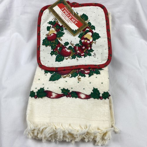 Cecil Saydah Co Vintage Christmas Towel Pot Holder Set Fruit Wreath Pattern NEW - Picture 1 of 4