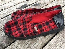 Toms Red Black Plaid Slip On Loafers Flats Shoes Size 5 Y Youth Girls