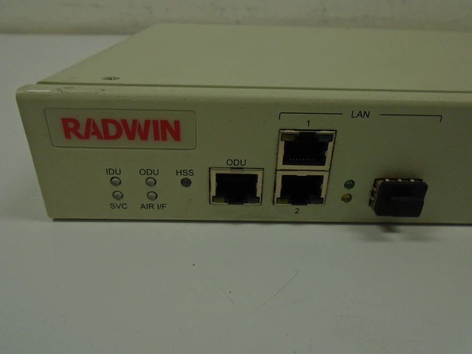 Radwin IDU-C  7200 2x GbE 10/100 BaseT with SFP Port RW-7200-2000 - Image 3 of 4
