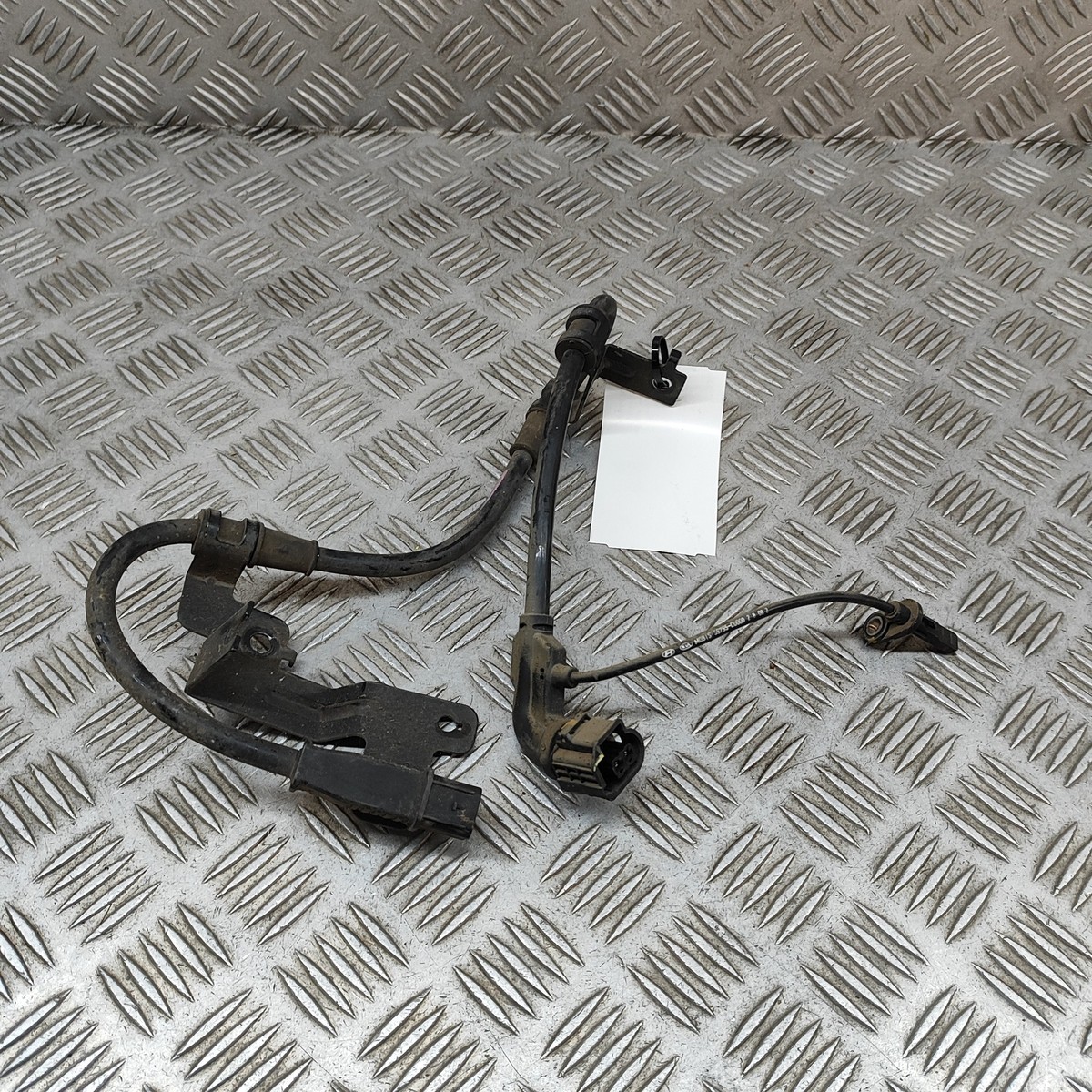 GENESIS GV60 JW1 Rear Left ABS Sensor 59795-CU000 Electric 168kw