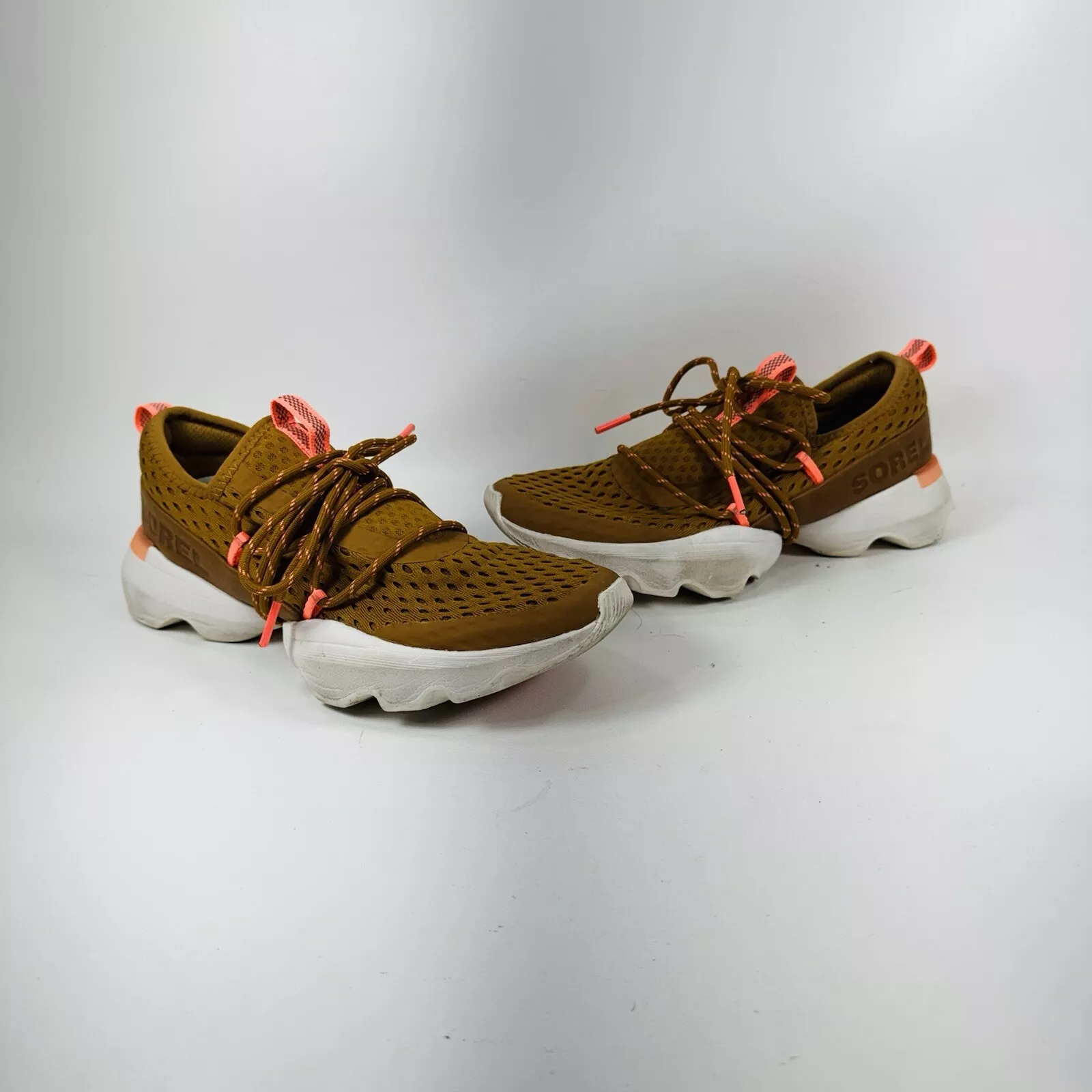 sorel kinetic impact lace pink shoes