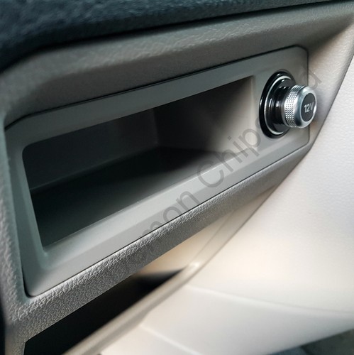 Genuine Original Audi 12v Cigarette Lighter Dummy Blank Cover VW T6 Transporter - Picture 3 of 5