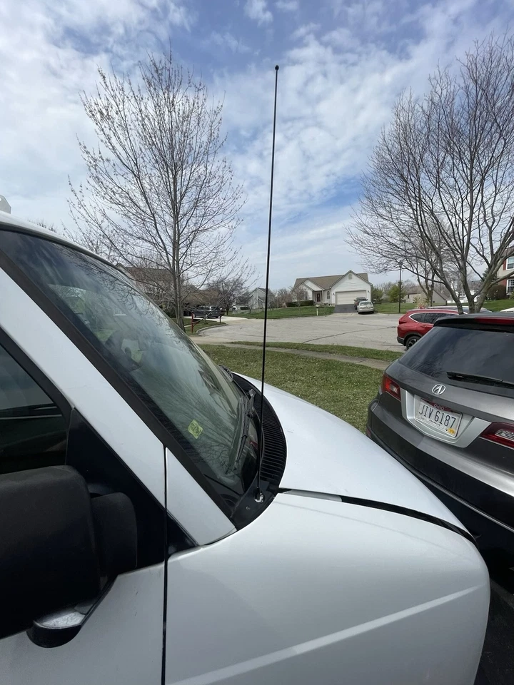 31" Black Antenna Mast Power Radio AM/FM for CHEVROLET ASTRO 1985-2005 Brand New - Image 3 of 4