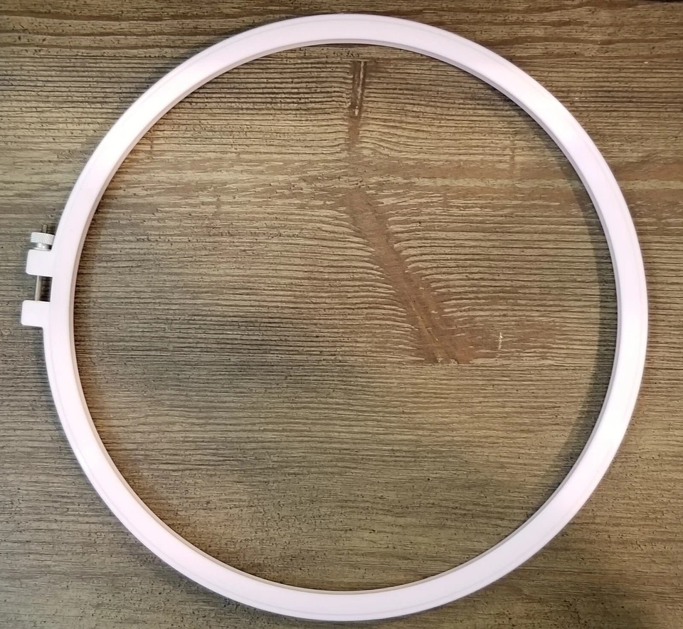 Pink Embroidery Hoop, Cross Stitch Hoop Round Plastic - Image 2 of 4