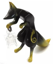 Mini Figure Black x Gold “Cyber ​​Carpenter Toho”