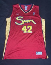 Vintage WNBA Connecticut Sun Nykesha Sales Jersey Size Medium  Reebok Reds Gold