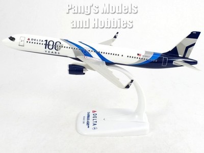 Airbus A321neo A321 Delta Airlines 100 Years 1/200 Scale Model Flight Miniatures