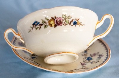 Royal Doulton The Beaufort Dinnerware Set. 42 Pieces. Made in