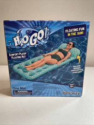 H2OGo!  Comfort Plush Floating Mats Lot Of 4 Brand New Pool/Beach