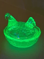 Hen on Nest Salt Cellar MINI 2" MARKED V GLOWS Summit Glass Uranium Vaseline
