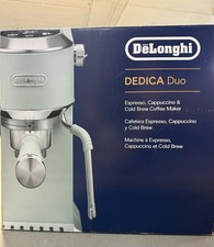Máquina de café espresso compacta De'Longhi Dedica Duo en verde pistacho nueva caja abierta