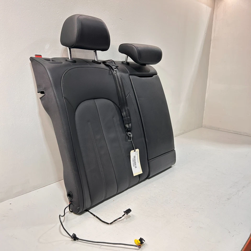 Верхняя подушка заднего правого пассажирского сиденья с подлокотником Audi A6 2012-2018 от оригинального производителя - Изображение 4 из 4