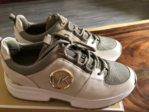 michael kors cosmo trainer light cream