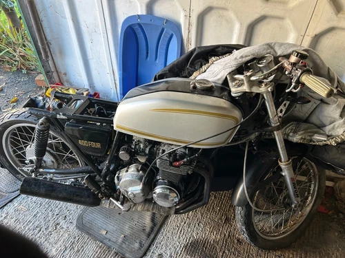 Honda Motorbike 1976 CB400-F - Picture 1 of 9