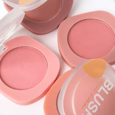 Vivienne Sabo - Matte face blush  ''Macaron''