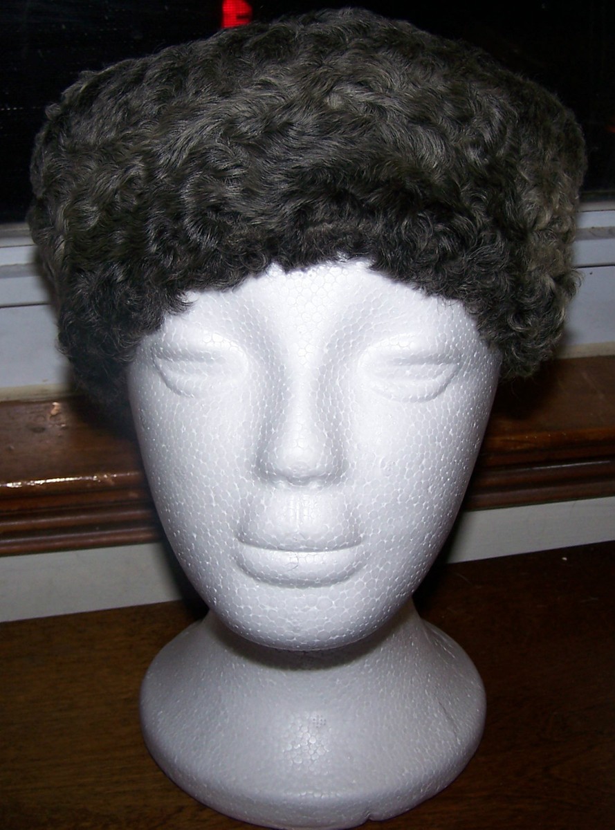 Vintage Hat Persian Curly Lamb\'s Wool Black & Gray EUC in Box Womens Made USA Vintage Black Hat, Persian Lamb Hat, Cap (B654), Black  main image 3