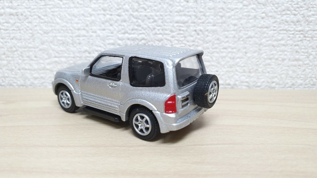1/72 Yujin Epoch MITSUBISHI PAJERO SUV SILVER diecast car model | eBay