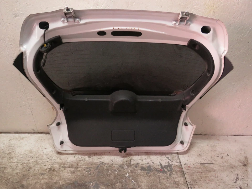 2011 2012 2013 2014 2015 2016 2017 NISSAN JUKE REAR LIFTGATE OEM - Image 4 of 4