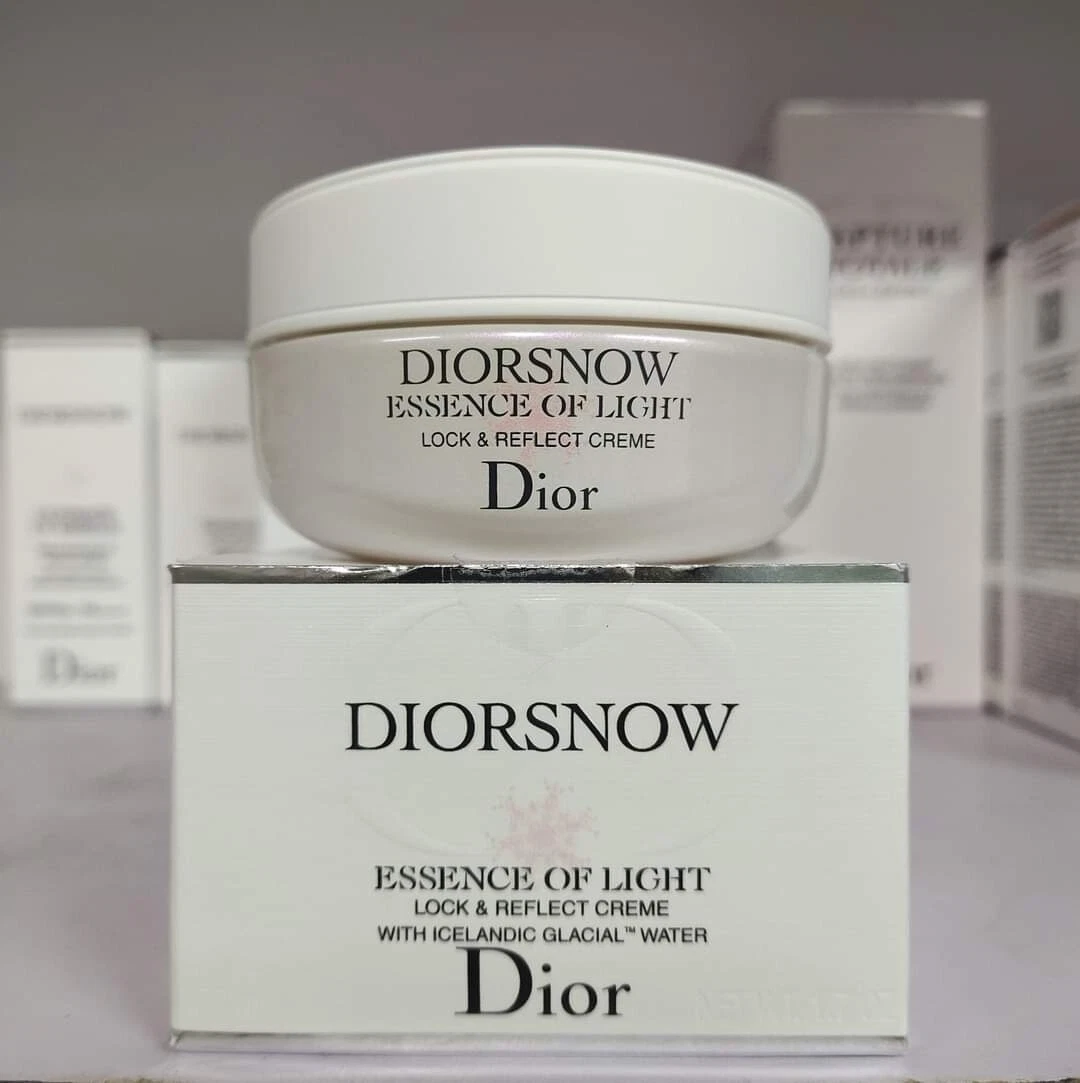 Diorsnow Pouch Glow Protocol in 4 Skincare Steps Dior Beauty HK #64 Diorsnow Pouch Glow Protocol in 4 Skincare Steps Dior Beauty HK