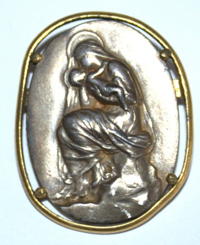 Broche En Argent - Marque Homcare - Superbe Modèle Occasion