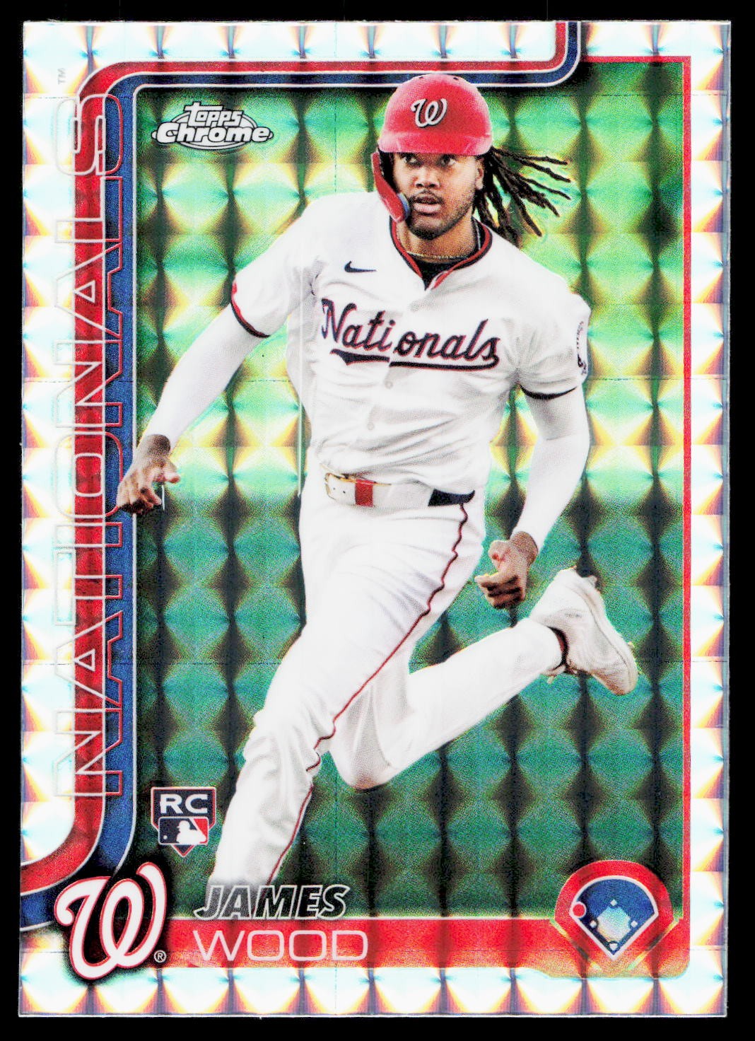2025 Topps Chrome #132 James Wood Geometric Refractors