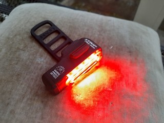 Luz trasera Lezyne Strip Drive Pro 300 potente 5 led usb apenas usada.