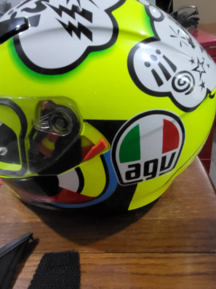 AGV  K-3 SV  MISANO  2011 SIZE MS  IN Fantasic Condition - Image 3 of 4