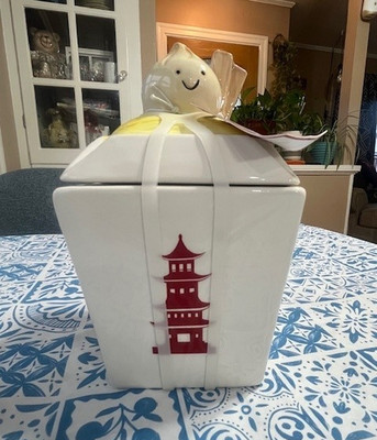 Luna Sage Chinese Take-Out Box Ceramic Cookie Jar with Dumpling Lid